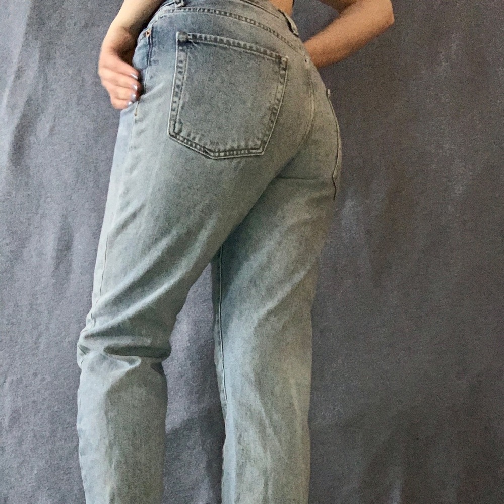 Forever 21 Lightwash Jeans